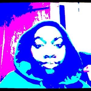 Meet your Posher, Esther